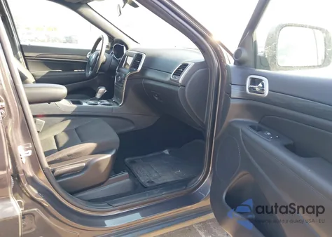 2021 Jeep Grand Cherokee Laredo E 4X2 from USA, damaged, VIN 1C4RJEAG5MC553552